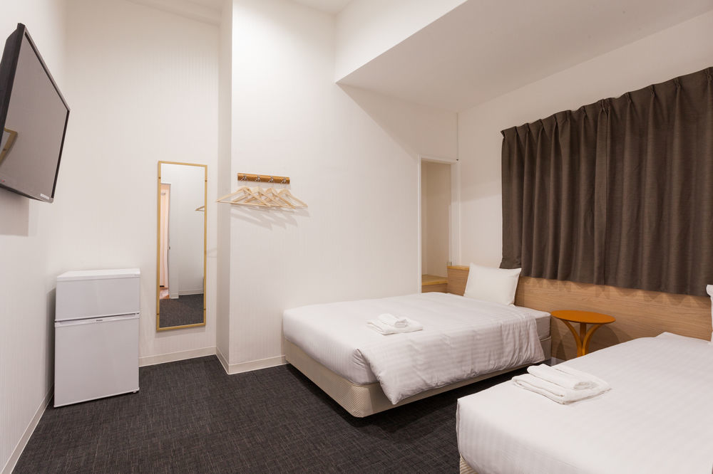 Abest Cube Naha Kokusai Street-Cabin Type Hotel All Room With Key Ngoại thất bức ảnh